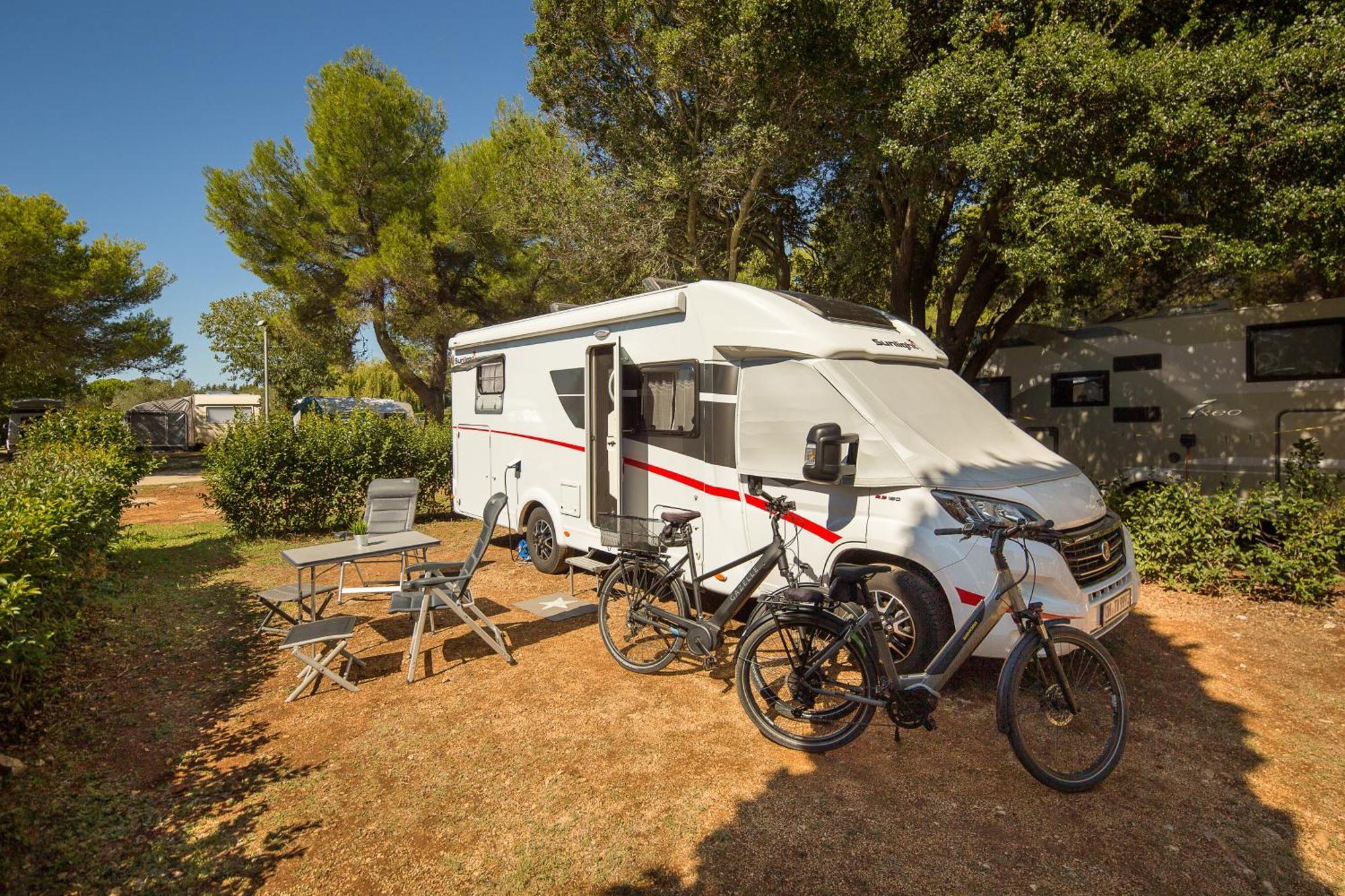Maistra Camping Polari Pitches Ровінь Екстер'єр фото