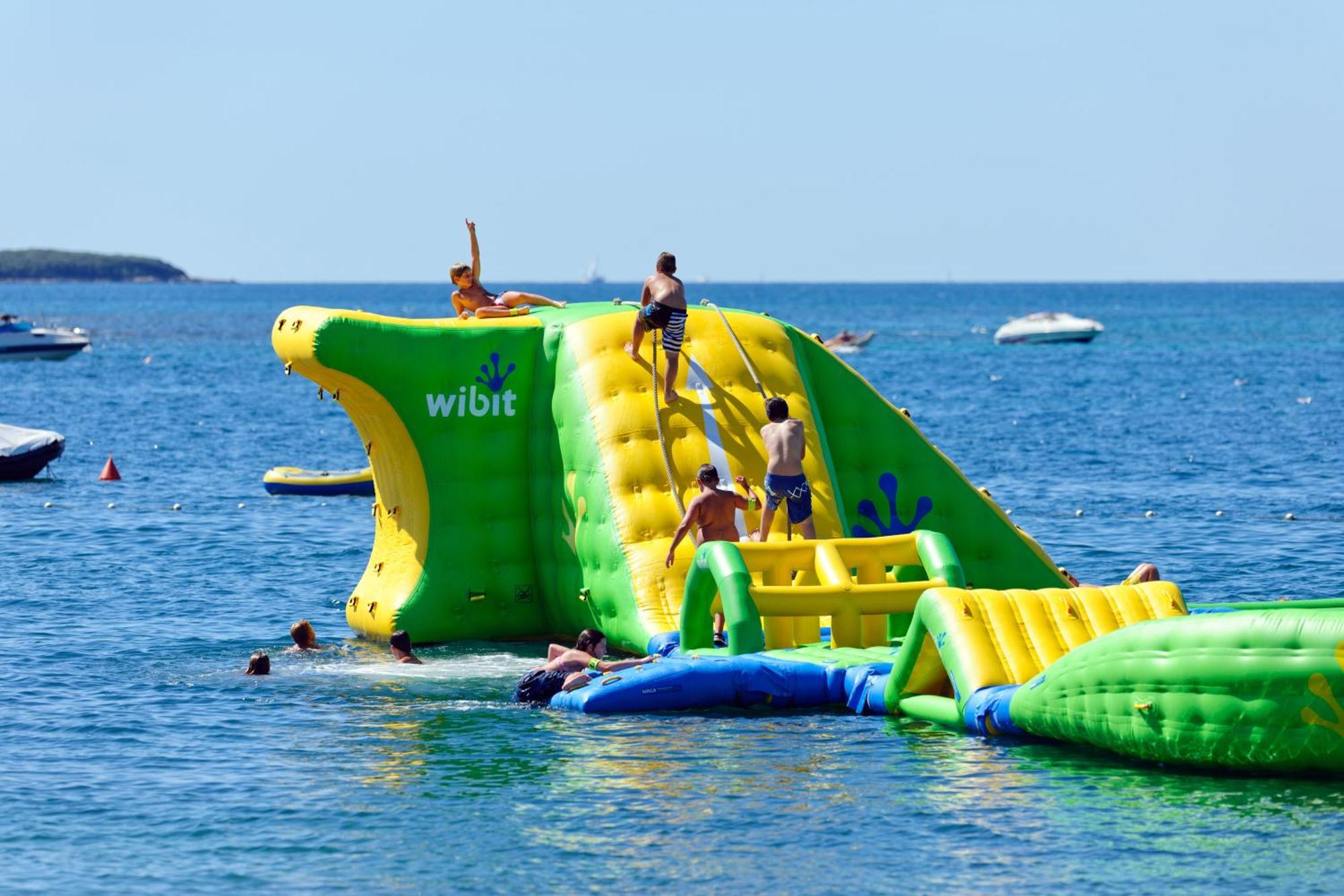 Maistra Camping Polari Pitches Ровінь Екстер'єр фото